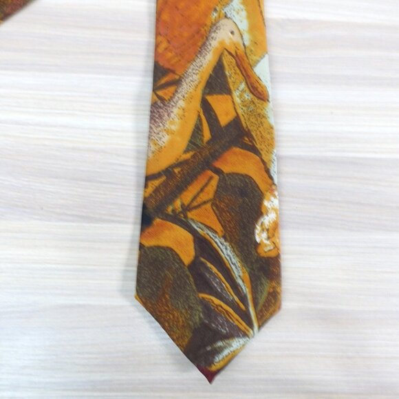 VINTAGE Guy Laroche Neck Tie Men Brown Paris Monsieur Silk Animal Duck Retro USA - Picture 2 of 9